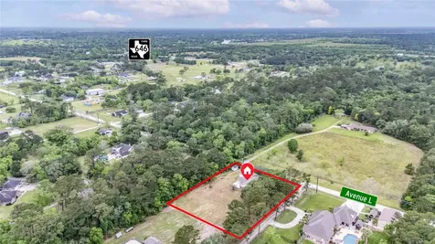 655 Avenue L Dickinson TX 77539