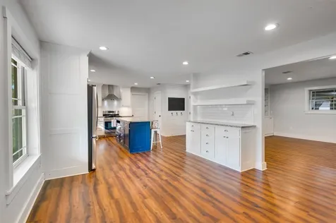 215 Perryman Road Lindale TX 75771