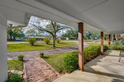 215 Perryman Road Lindale TX 75771