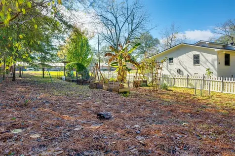215 Perryman Road Lindale TX 75771