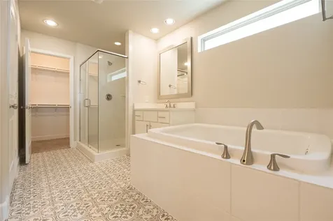 4610 Center Street Houston TX 77007