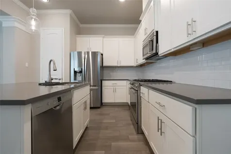 4610 Center Street Houston TX 77007