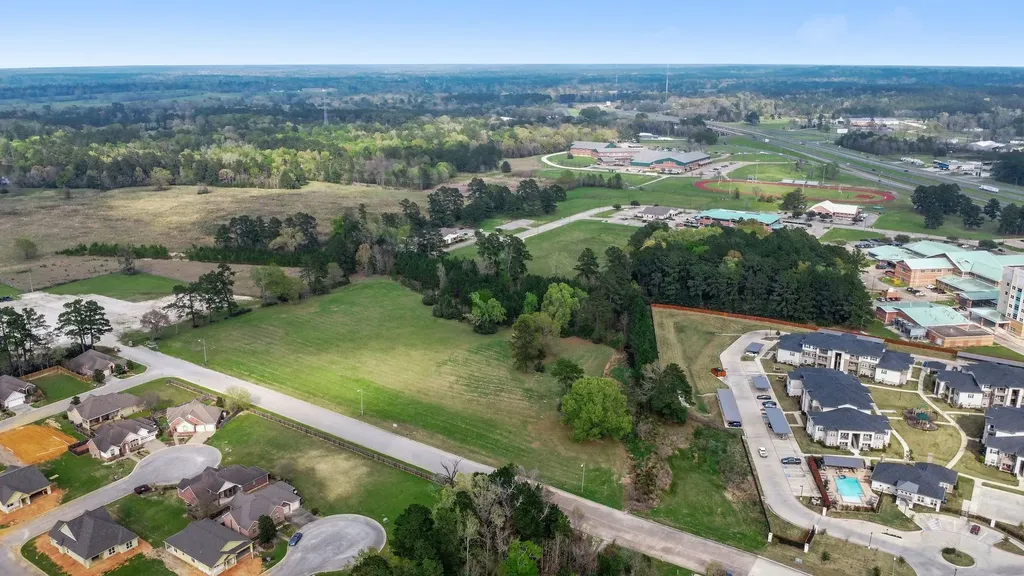 008 W Park Drive Livingston TX 77351