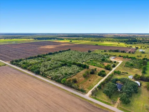 Lot 9 Cow Creek Road Damon TX 77430