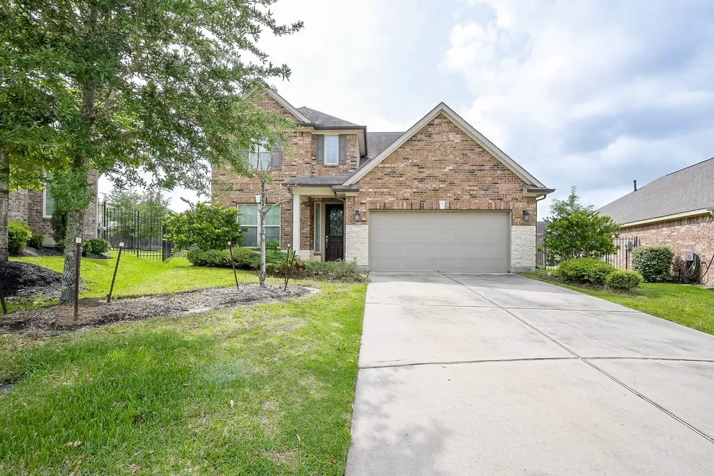 7 Florentino Vine Place Magnolia TX 77354