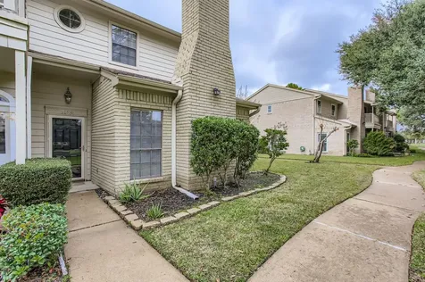 800 Country Place Drive 408 Houston TX 77079
