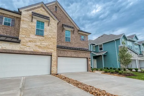 628 Silver Pear Court Montgomery TX 77316