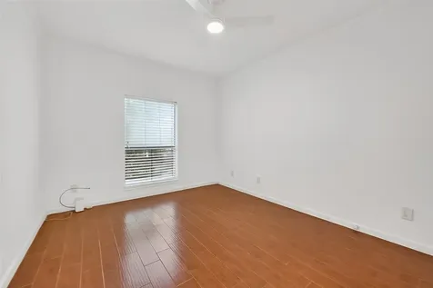 11711 Memorial Drive 305 Houston TX 77024