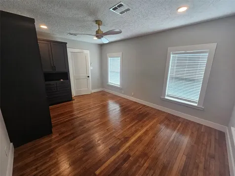 15 Delmar Street Houston TX 77011