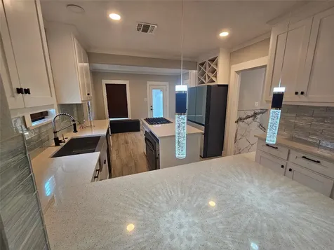15 Delmar Street Houston TX 77011