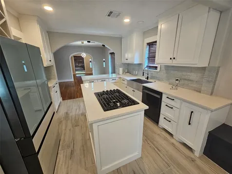 15 Delmar Street Houston TX 77011