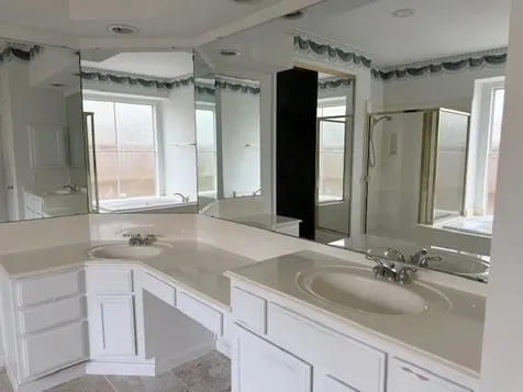 3607 Emerald Falls Drive Houston TX 77059