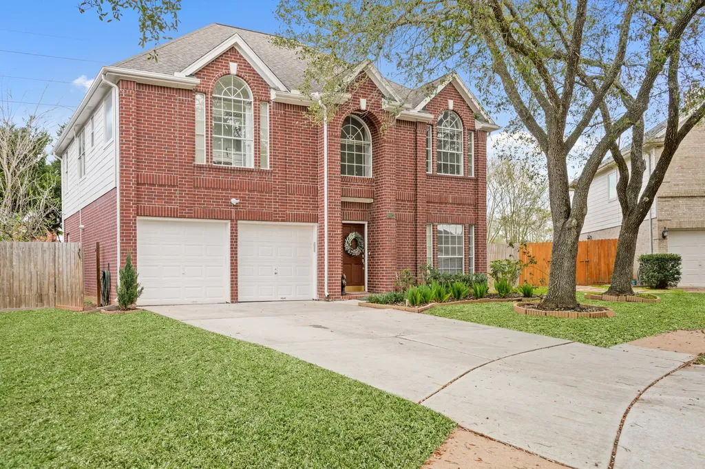 4623 Summer Lakes Sugar Land TX 77479