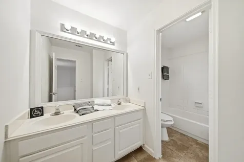 4623 Summer Lakes Sugar Land TX 77479
