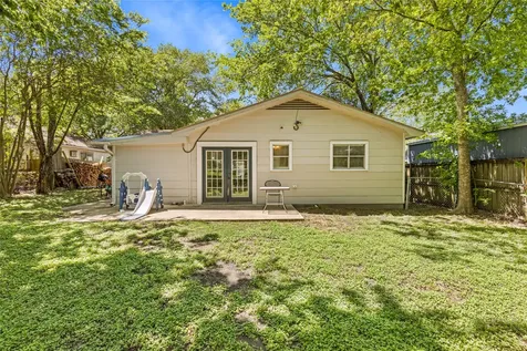 508 Victoria Avenue Navasota TX 77868
