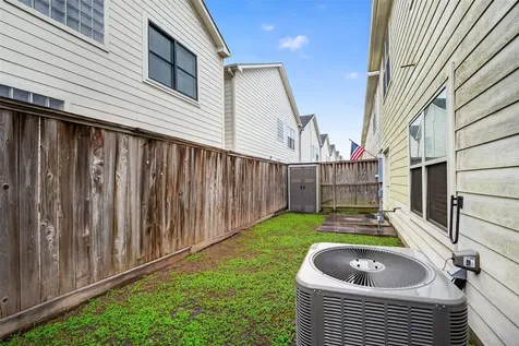 3730 Main Poplar Drive Houston TX 77025