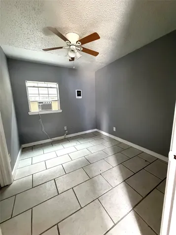 7018 1/2 Avenue F 6 Houston TX 77011
