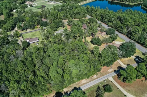 1.45 Acres Autumn Way Huntsville TX 77340
