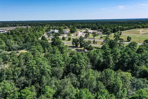 1.45 Acres Autumn Way Huntsville TX 77340