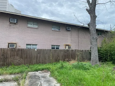 6 Briar Dale Court Houston TX 77027