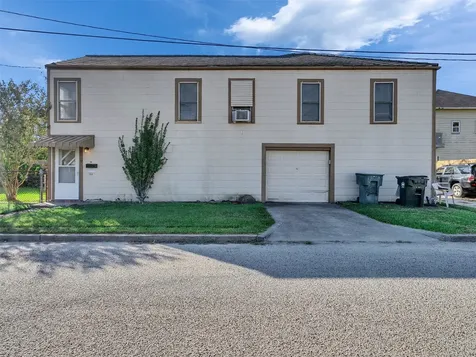 5019 Avenue M 1/2 Galveston TX 77551