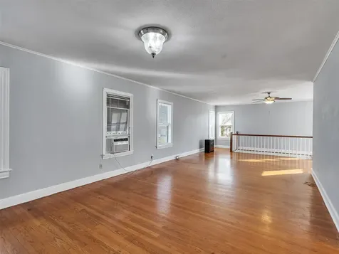 5019 Avenue M 1/2 Galveston TX 77551