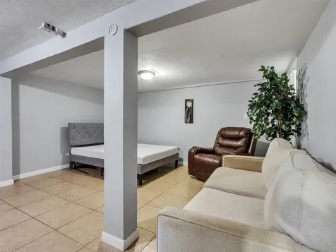 5019 Avenue M 1/2 Galveston TX 77551