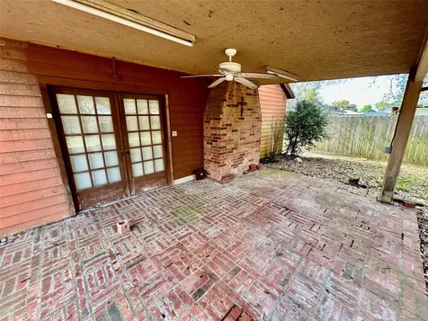 3308 Avenue B Nederland TX 77627