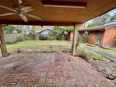 3308 Avenue B Nederland TX 77627