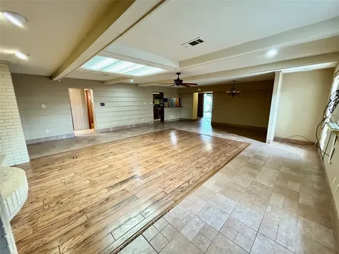 3308 Avenue B Nederland TX 77627
