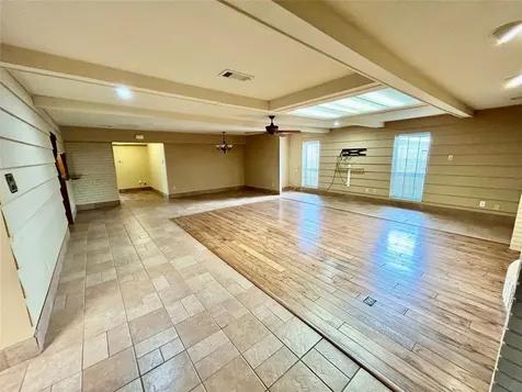 3308 Avenue B Nederland TX 77627
