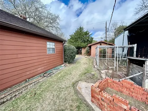 3308 Avenue B Nederland TX 77627