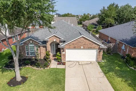 2008 Sandy Bank Lane Pearland TX 77581