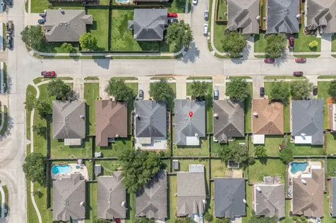 2008 Sandy Bank Lane Pearland TX 77581