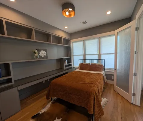 709 E 13th Street Houston TX 77008