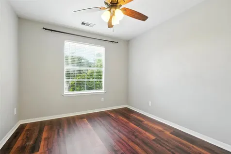 10222 Thornmont Lane Houston TX 77070