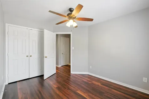 10222 Thornmont Lane Houston TX 77070