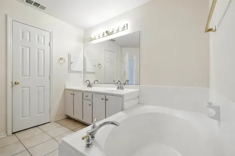 10222 Thornmont Lane Houston TX 77070