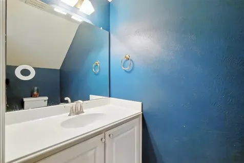 10222 Thornmont Lane Houston TX 77070