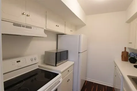 2101 Fountain View Drive 35 Houston TX 77057