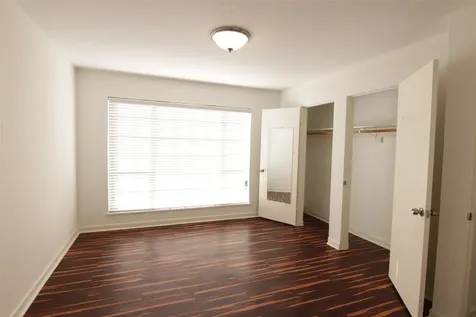 2101 Fountain View Drive 35 Houston TX 77057