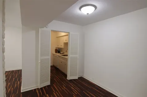 2101 Fountain View Drive 35 Houston TX 77057