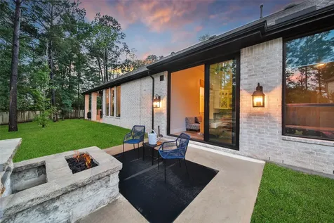 316 Mallory Court Montgomery TX 77316