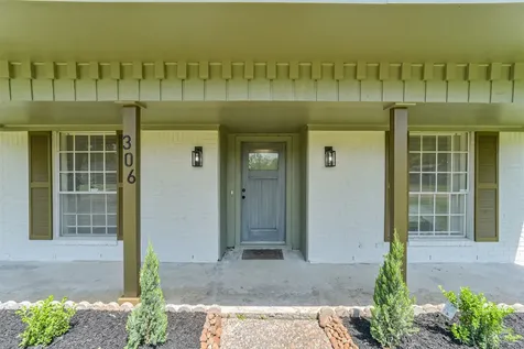 306 Red Bud Lane Baytown TX 77520
