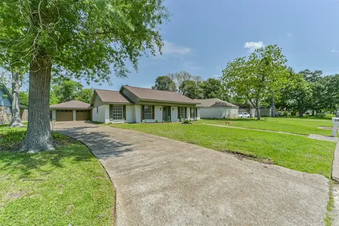306 Red Bud Lane Baytown TX 77520
