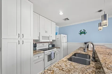 9520 Seawall Boulevard 338 Galveston TX 77554