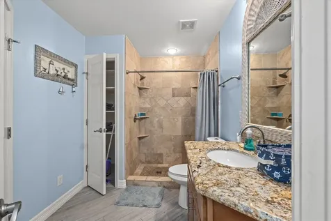 9520 Seawall Boulevard 338 Galveston TX 77554