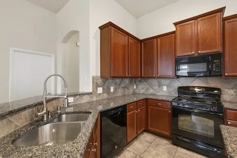 2827 Intrepid Trail Rosenberg TX 77471