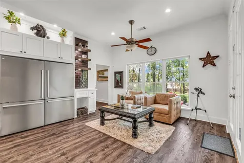 18885 Harbor Side Boulevard Montgomery TX 77356