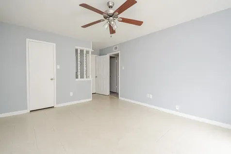 9009 Richmond Avenue 411 Houston TX 77063